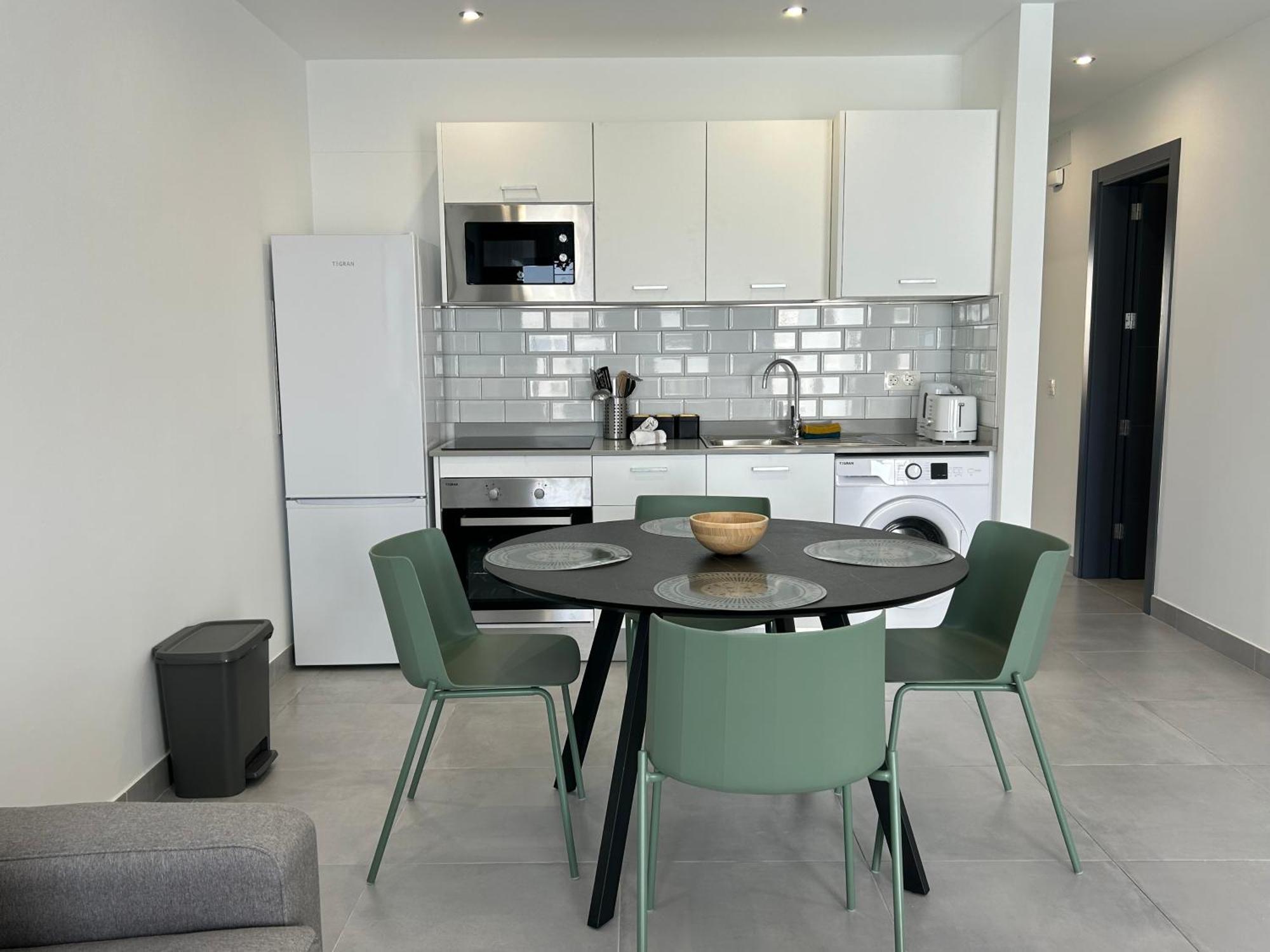 Stunning 2 Bedroom Seafront Apartment بويرتو ذيل كارمين المظهر الخارجي الصورة