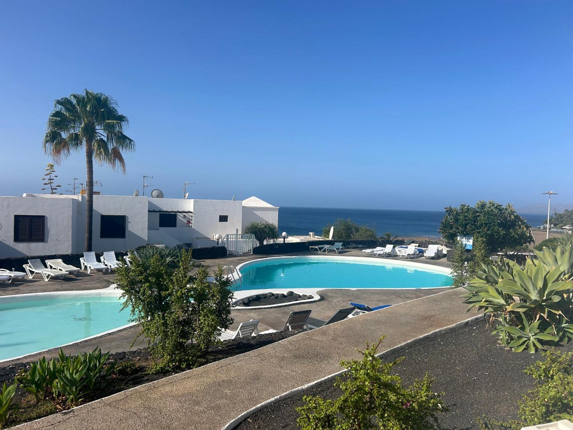 Stunning 2 Bedroom Seafront Apartment بويرتو ذيل كارمين المظهر الخارجي الصورة