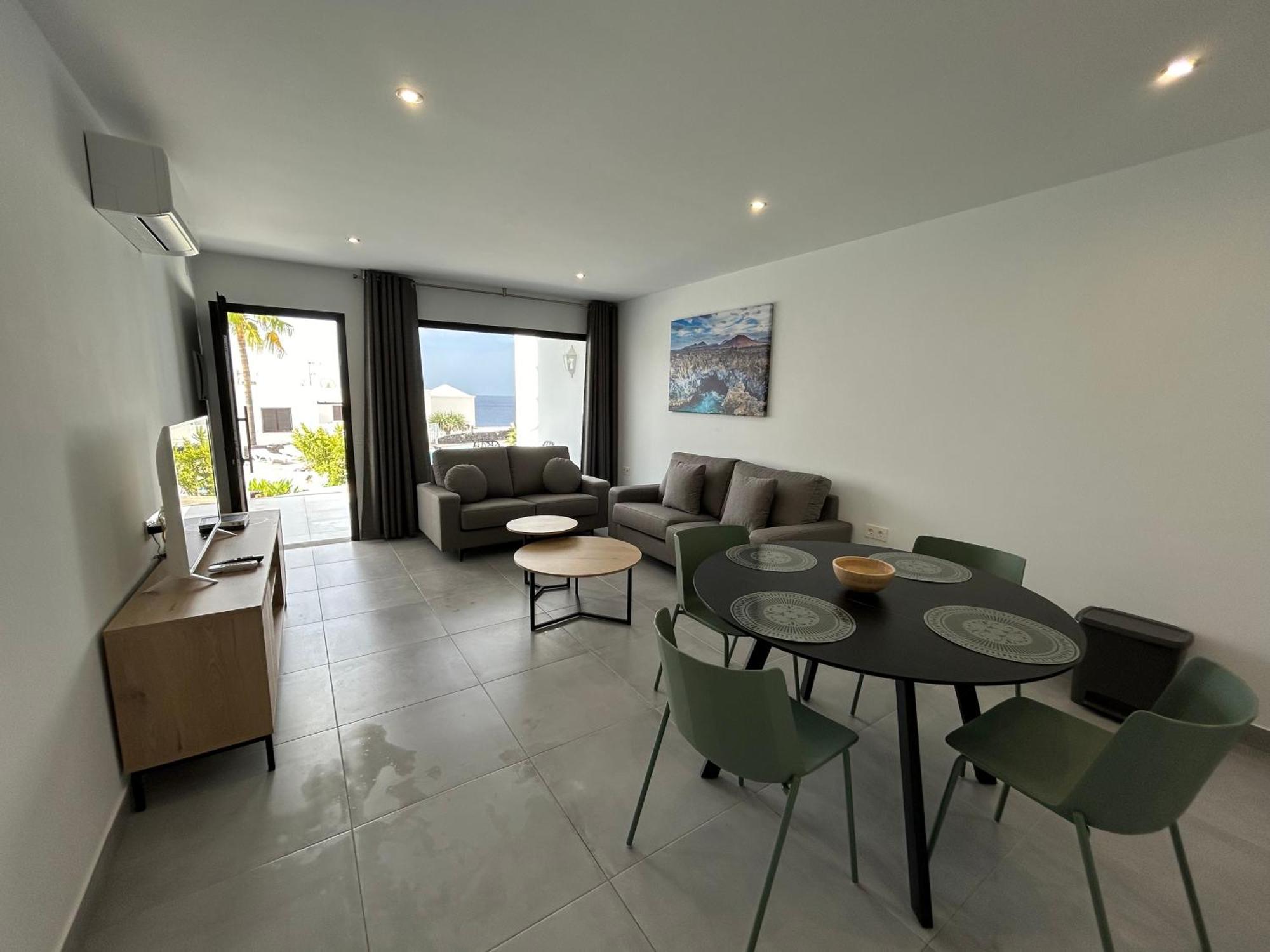 Stunning 2 Bedroom Seafront Apartment بويرتو ذيل كارمين المظهر الخارجي الصورة