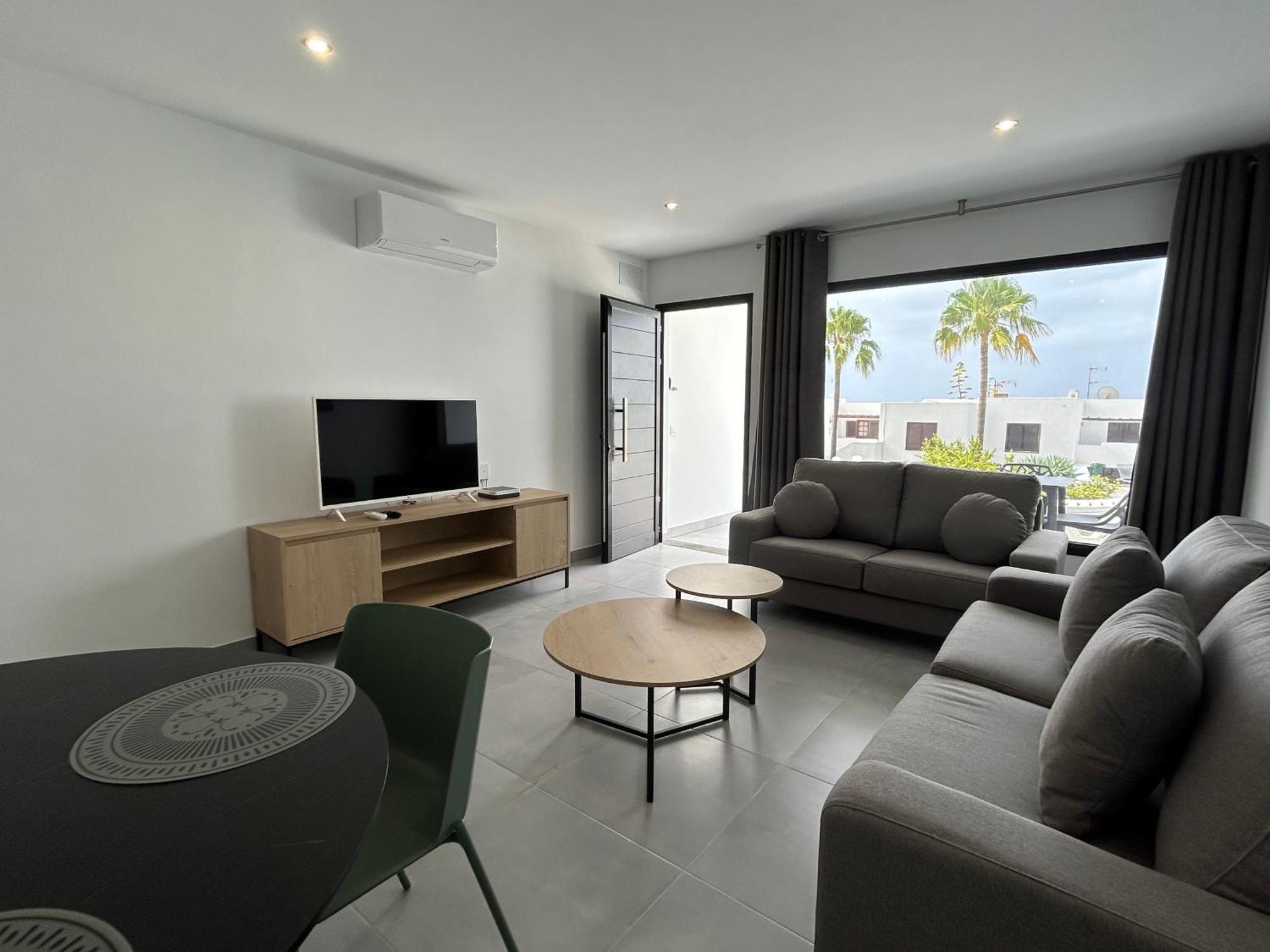 Stunning 2 Bedroom Seafront Apartment بويرتو ذيل كارمين المظهر الخارجي الصورة