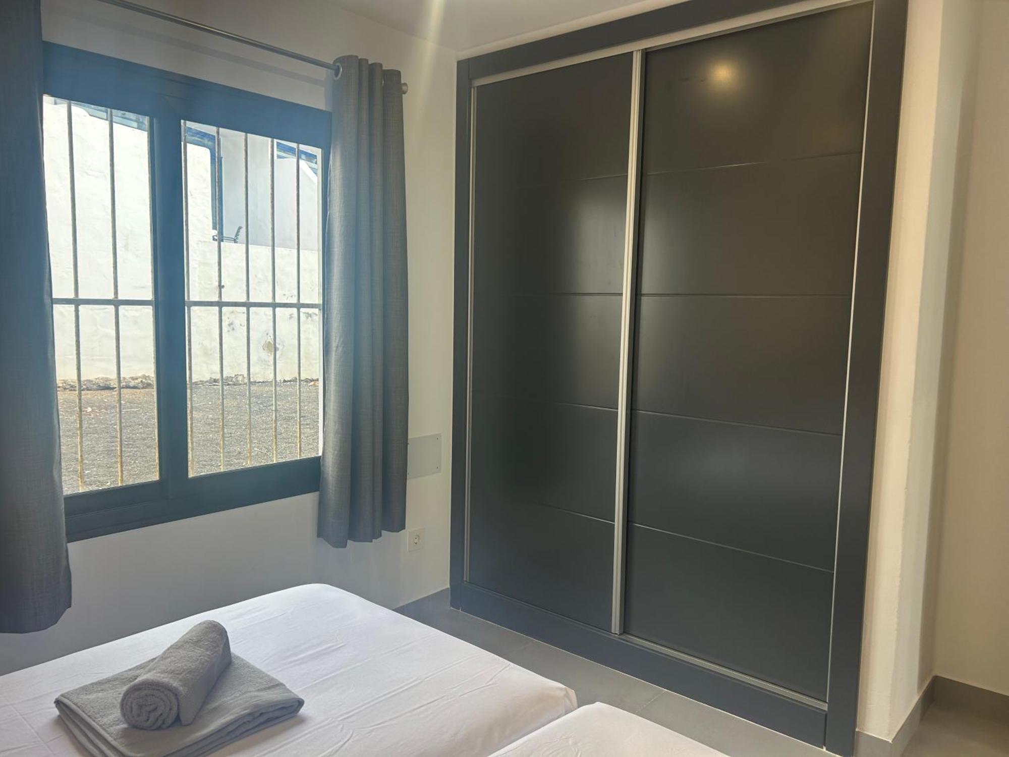 Stunning 2 Bedroom Seafront Apartment بويرتو ذيل كارمين المظهر الخارجي الصورة